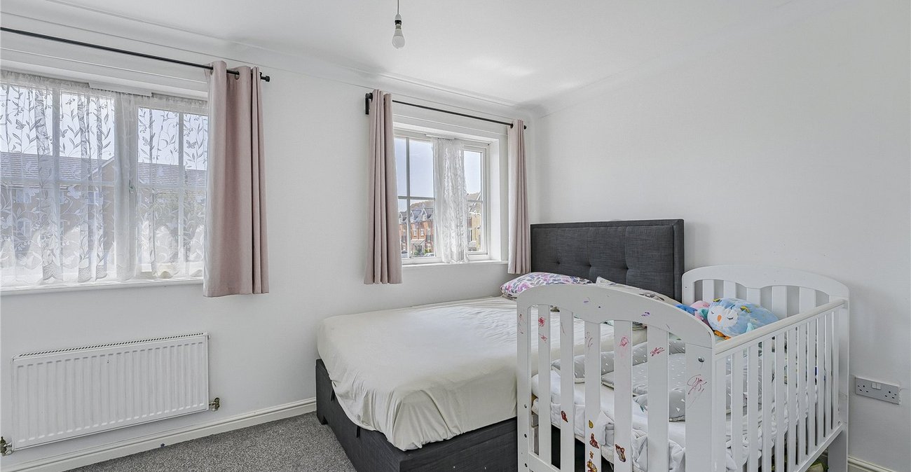 2 bedroom house for sale in Dartford | Robinson Jackson