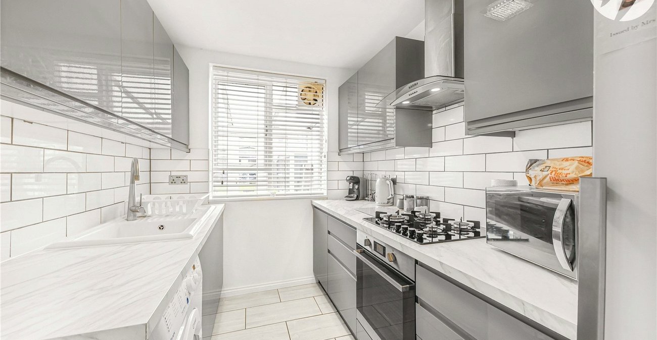 2 bedroom house for sale in Dartford | Robinson Jackson