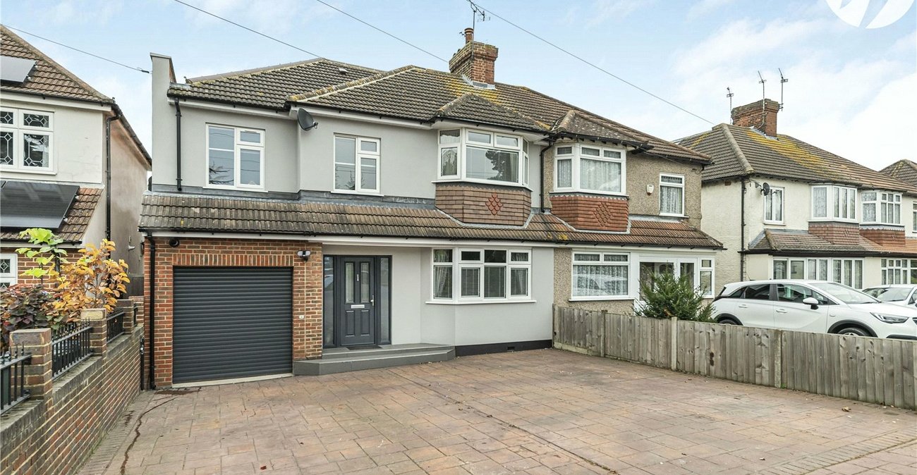 5 bedroom house for sale in Dartford | Robinson Jackson