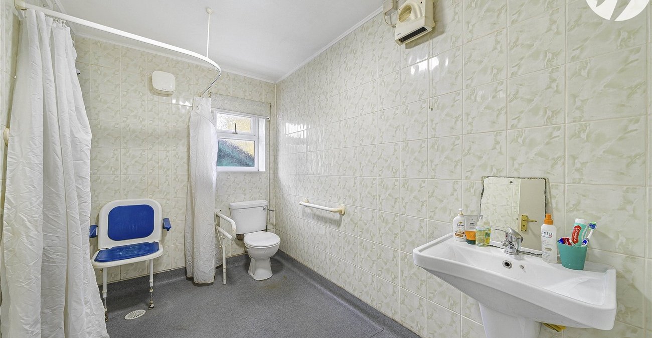 3 bedroom house for sale in Dartford | Robinson Jackson