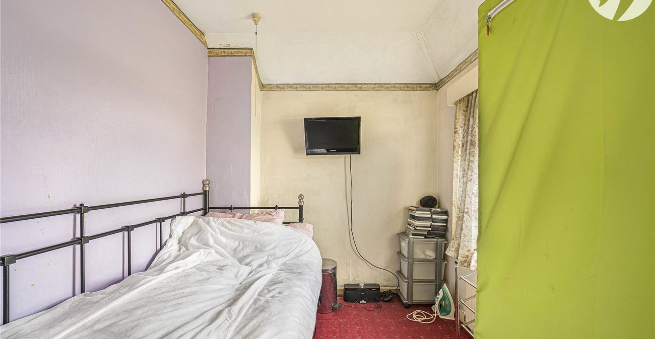 3 bedroom house for sale in Dartford | Robinson Jackson