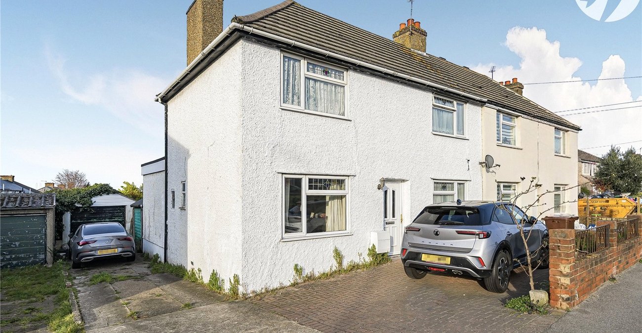3 bedroom house for sale in Dartford | Robinson Jackson