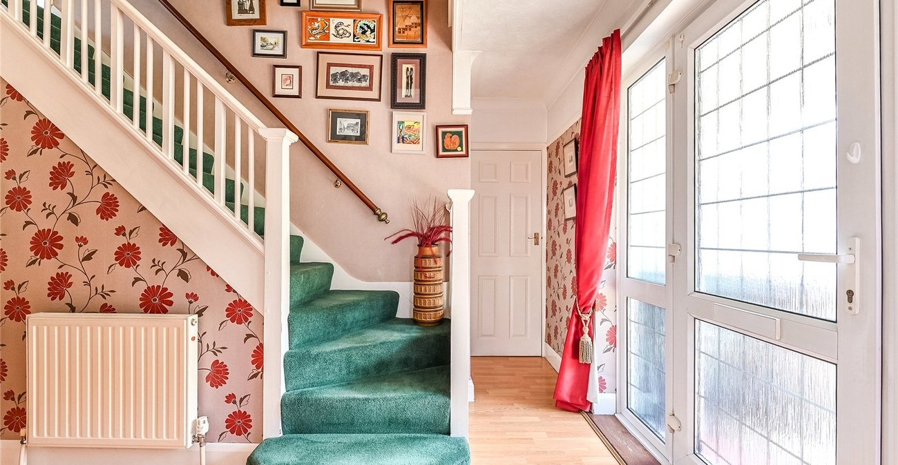2 bedroom house for sale in Gravesend | Robinson Michael & Jackson