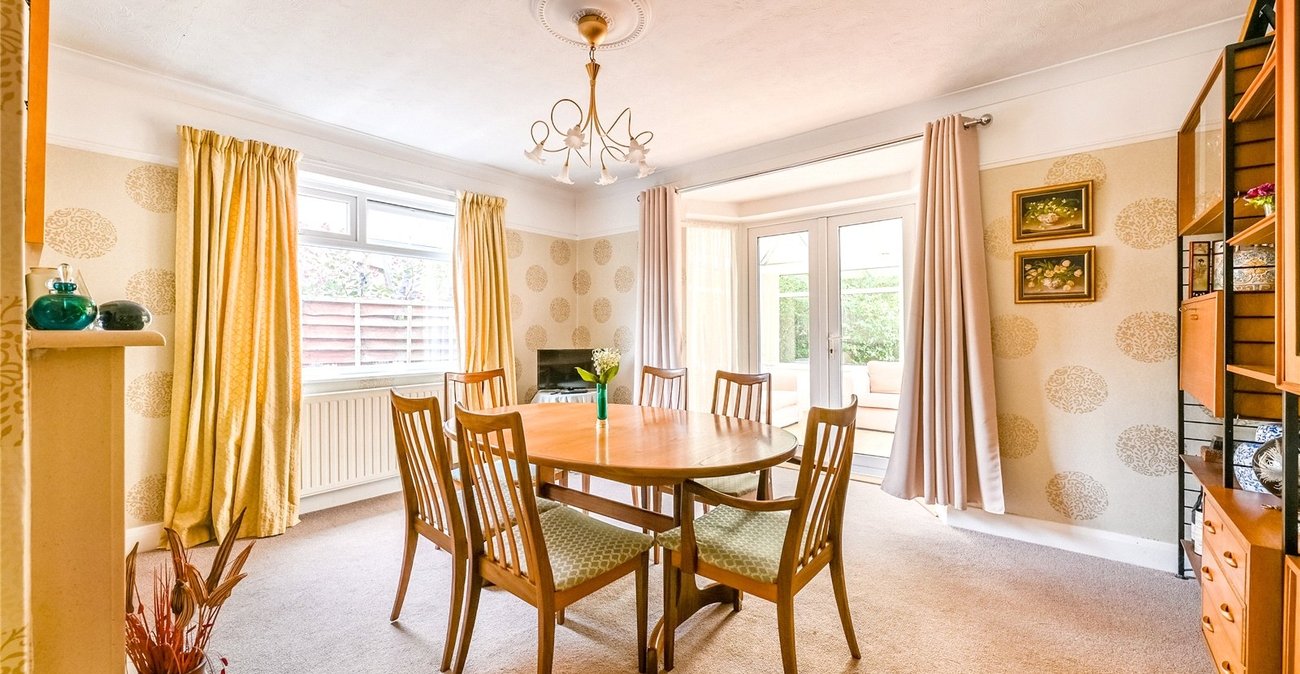 2 bedroom house for sale in Gravesend | Robinson Michael & Jackson