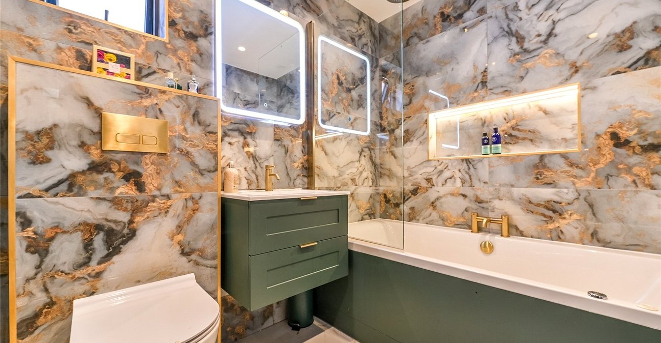 4 bedroom house for sale in Rochester | Robinson Michael & Jackson