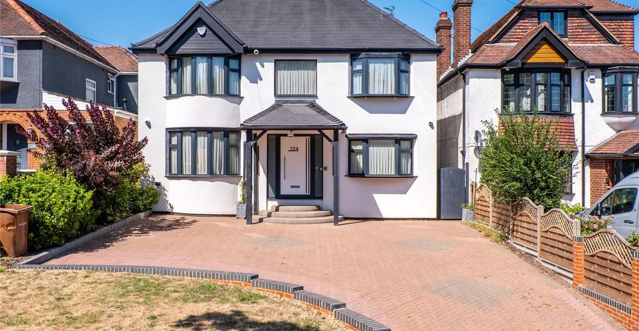 4 bedroom house for sale in Rochester | Robinson Michael & Jackson