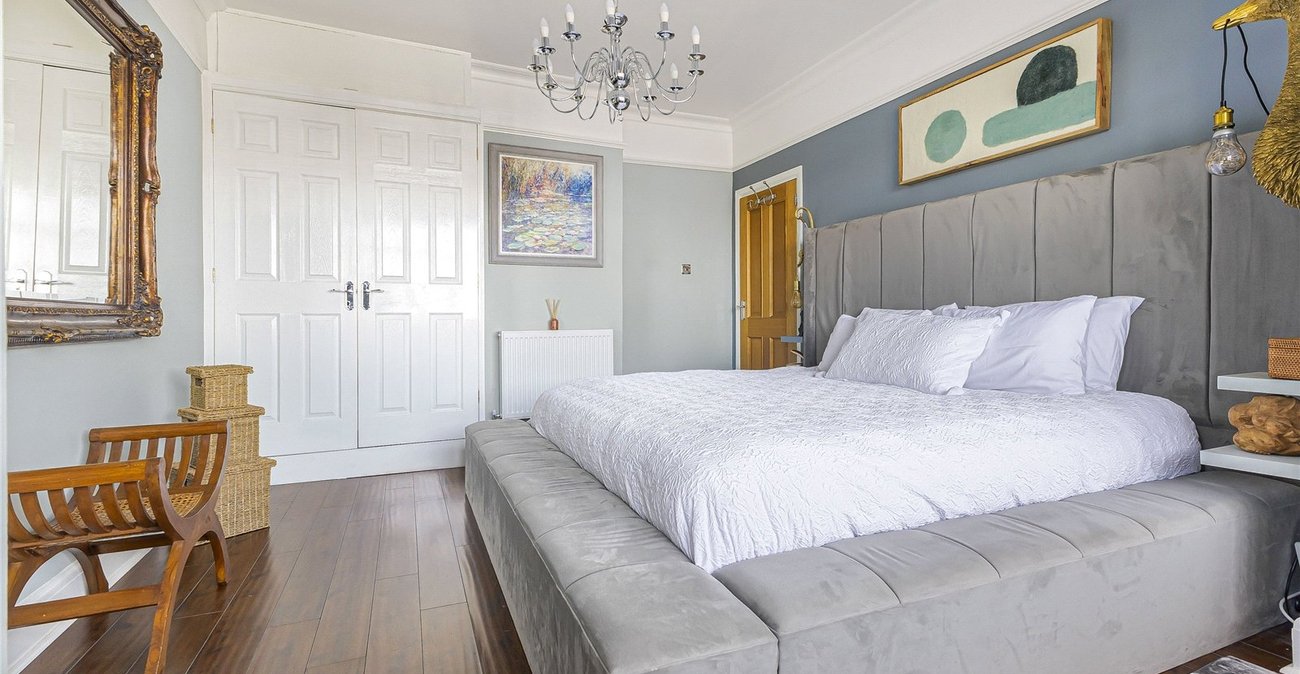 6 bedroom house for sale in Strood | Robinson Michael & Jackson
