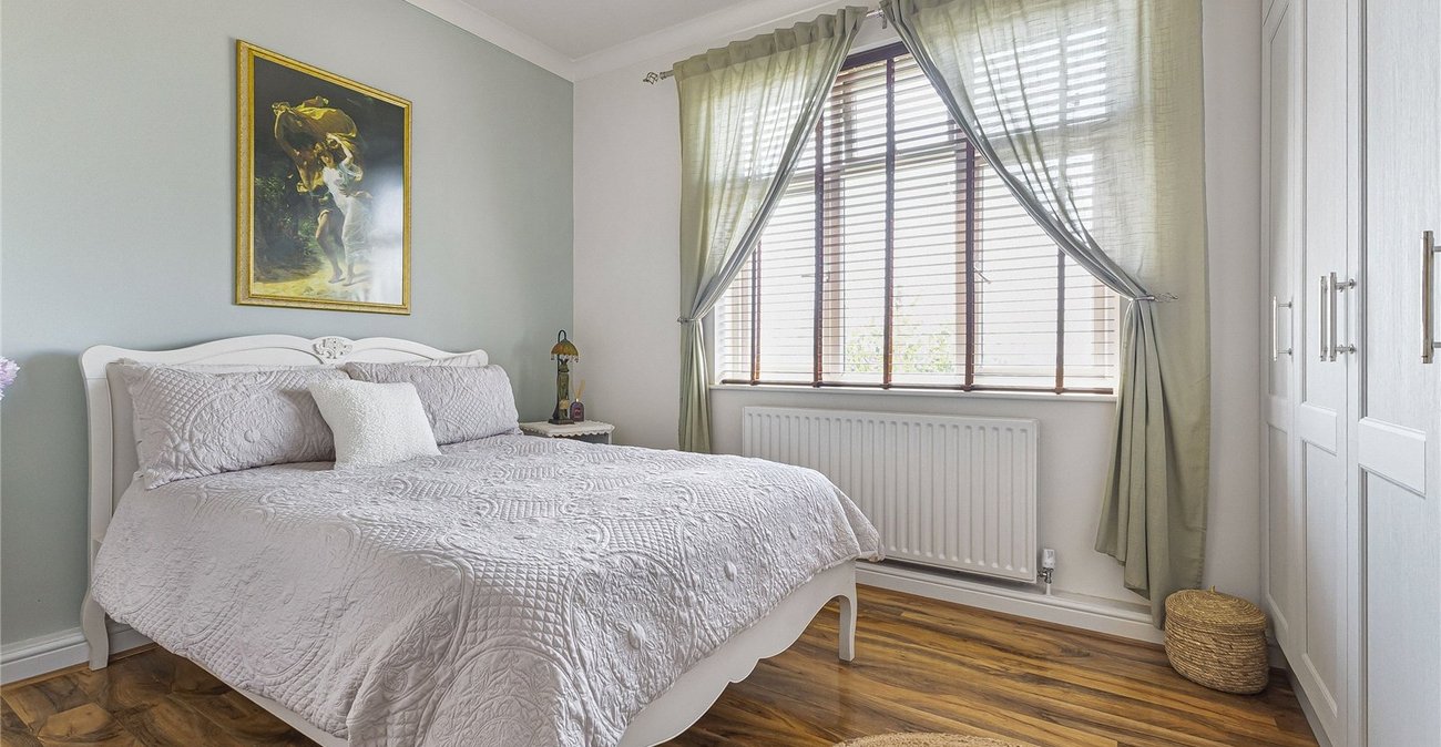 6 bedroom house for sale in Strood | Robinson Michael & Jackson