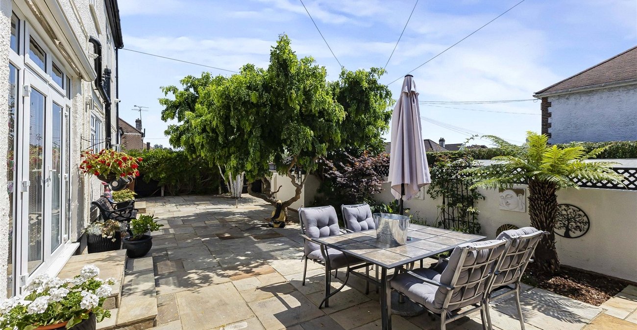 6 bedroom house for sale in Strood | Robinson Michael & Jackson
