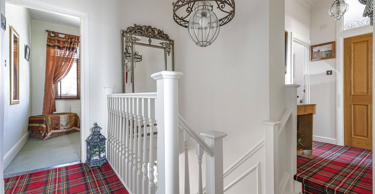 6 bedroom house for sale in Strood | Robinson Michael & Jackson