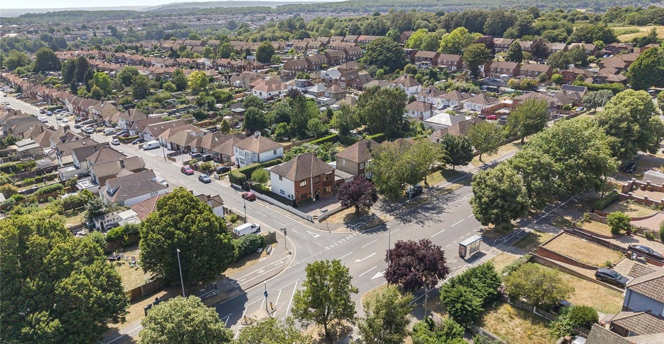 6 bedroom house for sale in Strood | Robinson Michael & Jackson
