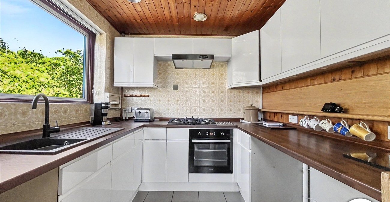 2 bedroom house for sale in Chatham | Robinson Michael & Jackson
