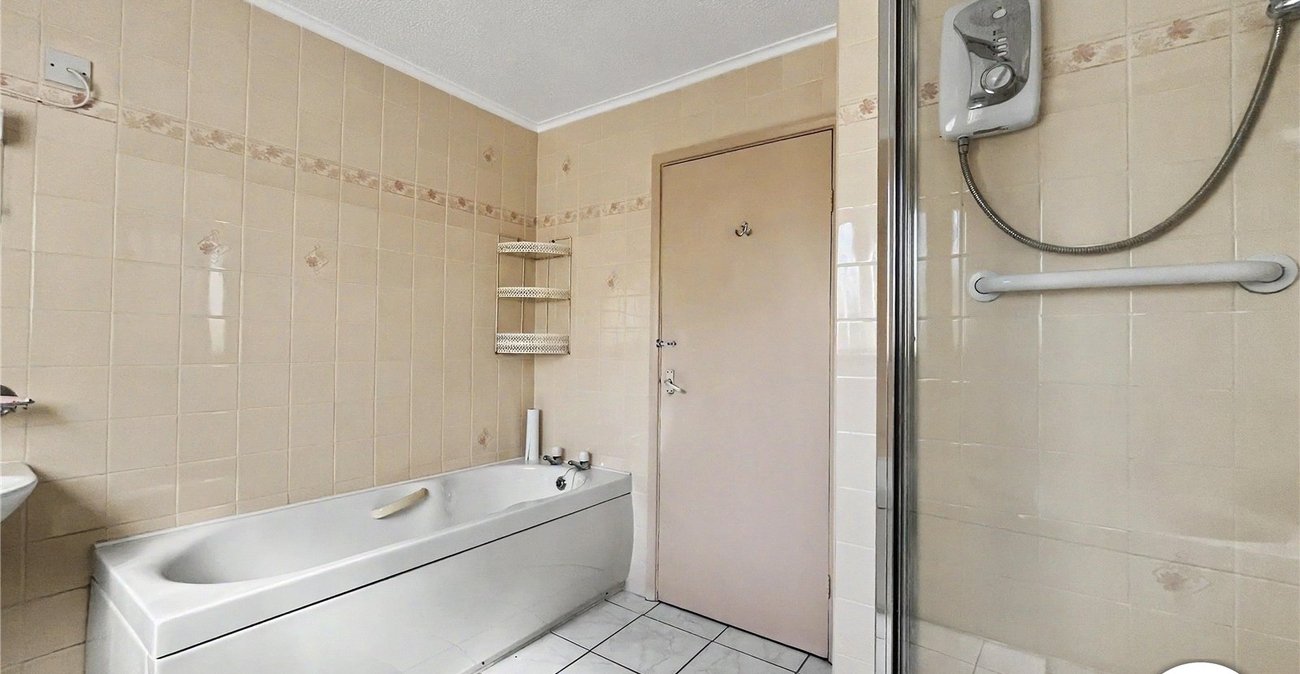 2 bedroom house for sale in Chatham | Robinson Michael & Jackson