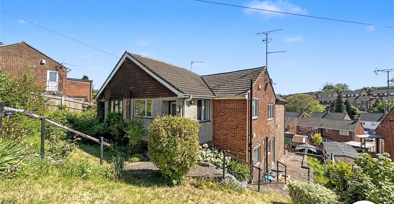 2 bedroom house for sale in Chatham | Robinson Michael & Jackson