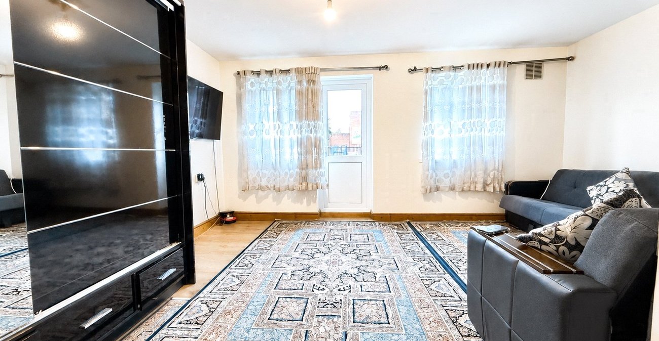 property for sale in London | Robinson Jackson