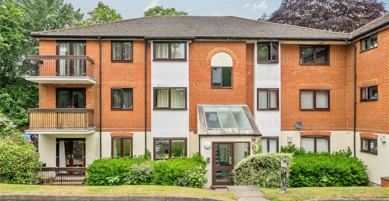 2 bedroom property for sale in  | Robinson Jackson