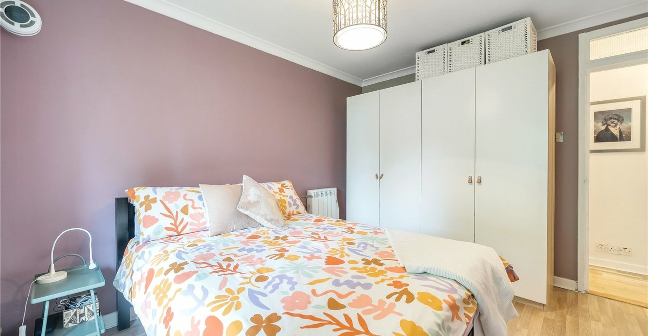 2 bedroom property for sale in  | Robinson Jackson