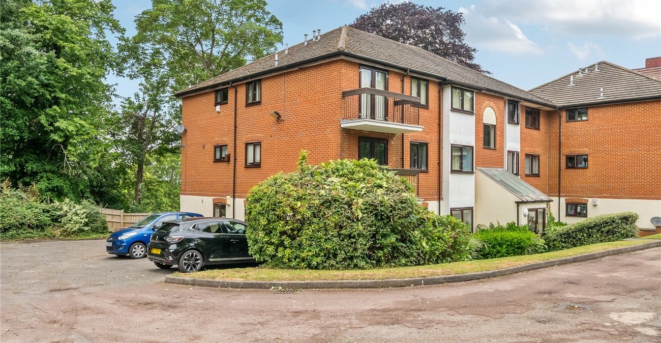 2 bedroom property for sale in  | Robinson Jackson