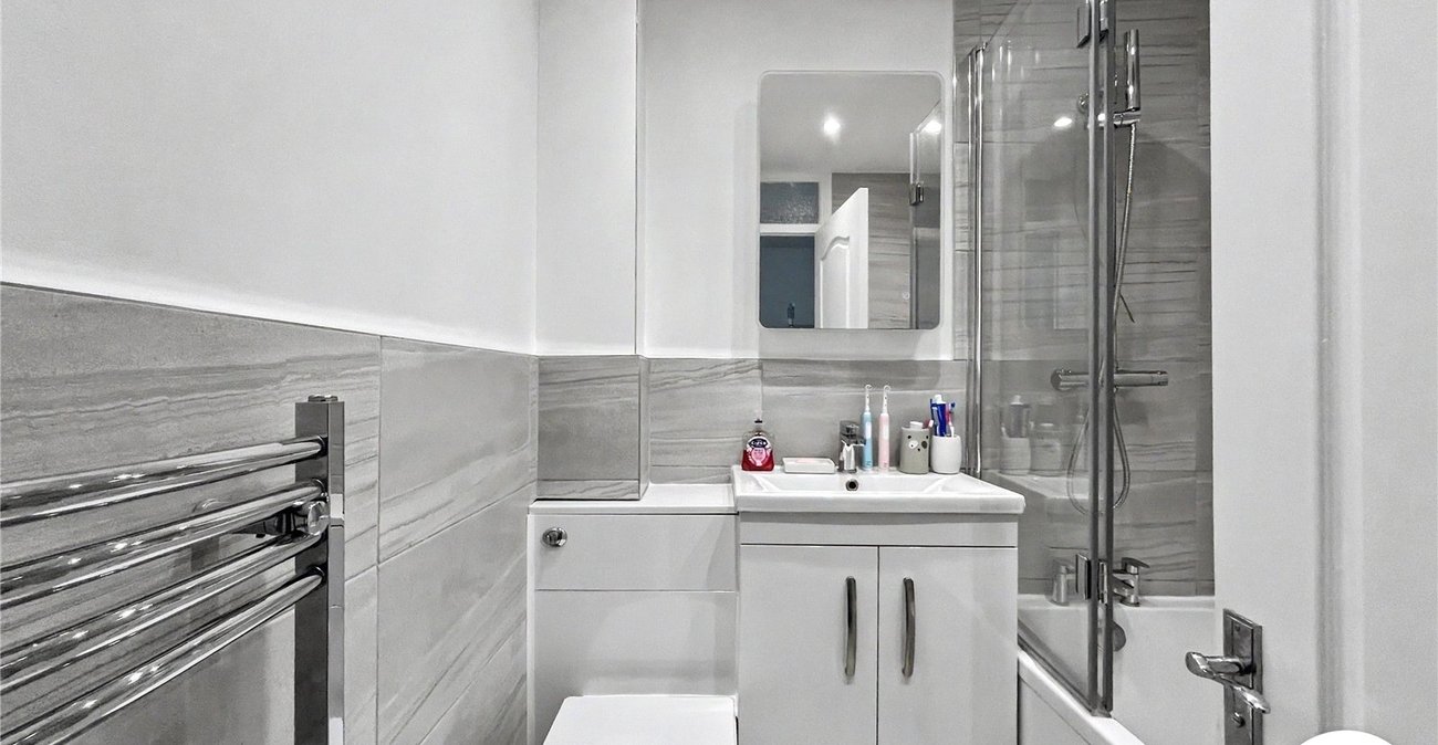 2 bedroom house for sale in Lordswood | Robinson Michael & Jackson