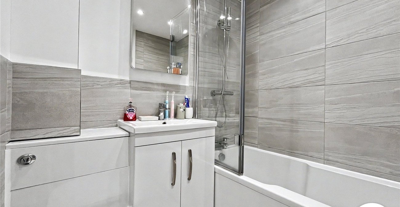 2 bedroom house for sale in Lordswood | Robinson Michael & Jackson