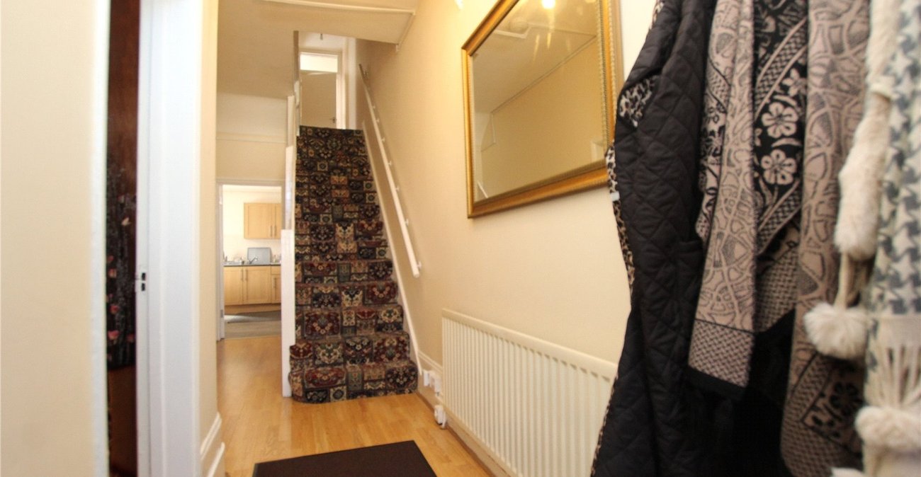 5 bedroom house for sale in London | Robinson Jackson