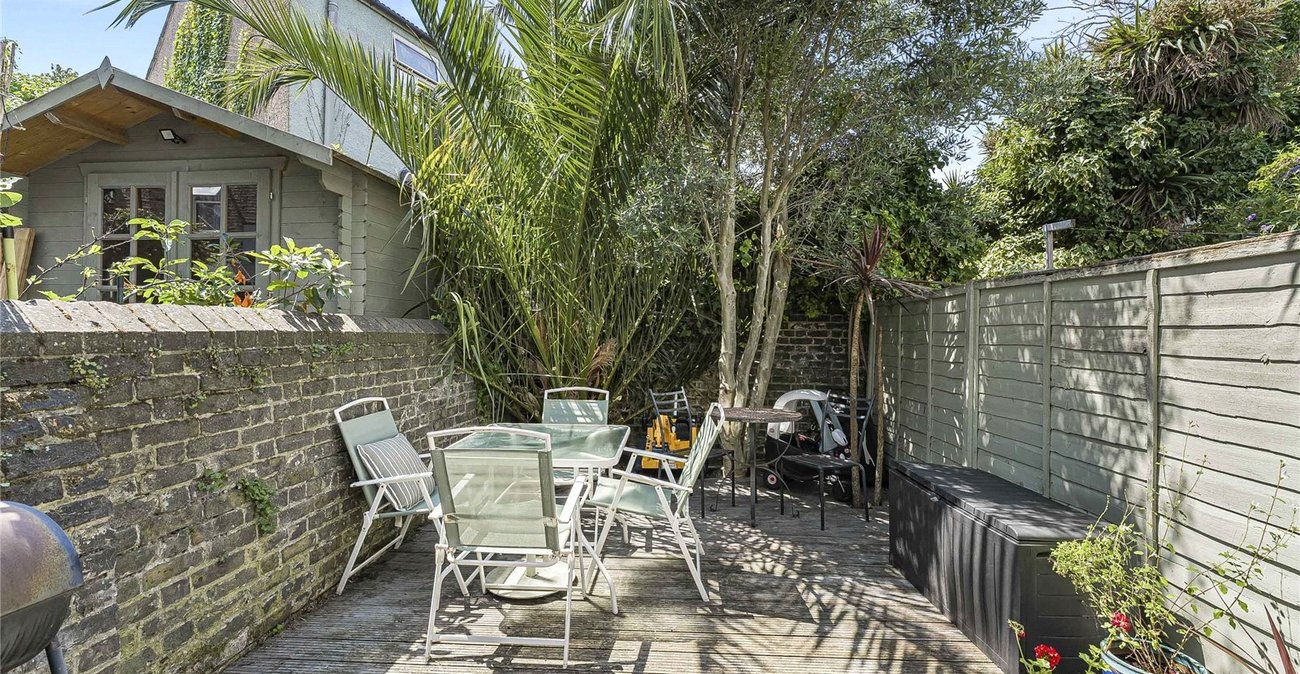 2 bedroom property for sale in Plumstead | Robinson Jackson