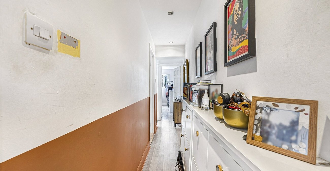 2 bedroom property for sale in Plumstead | Robinson Jackson
