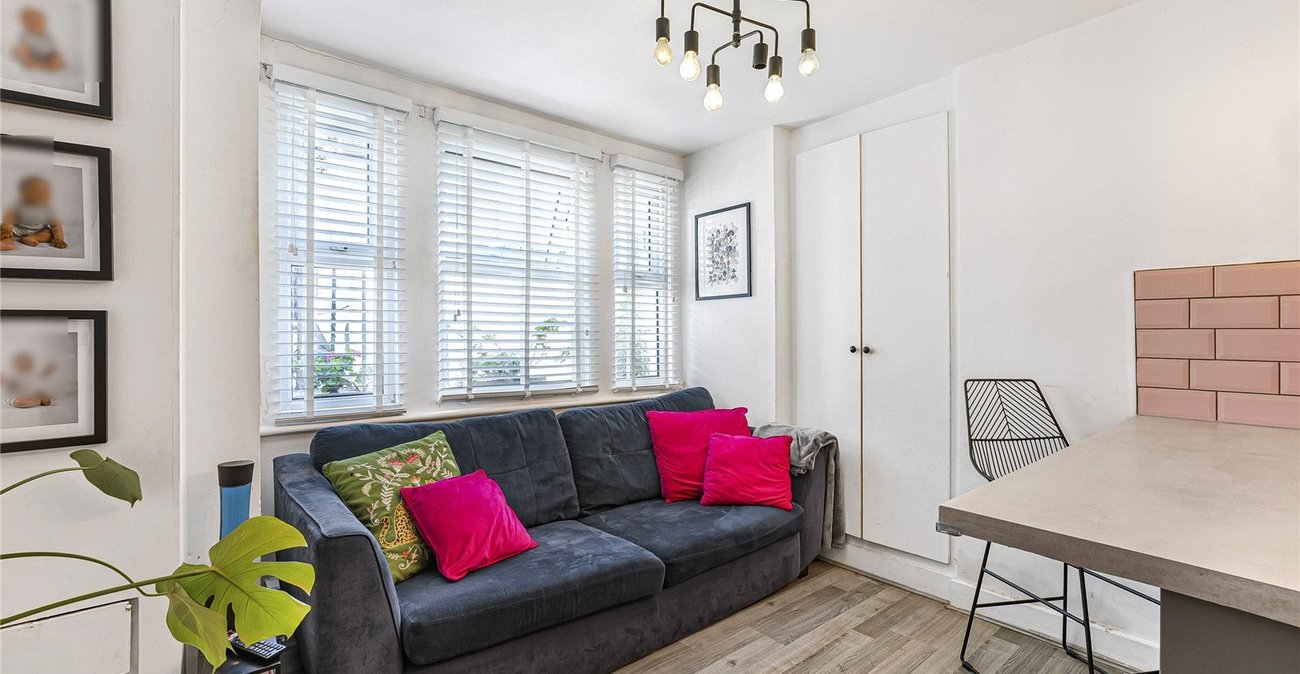 2 bedroom property for sale in Plumstead | Robinson Jackson