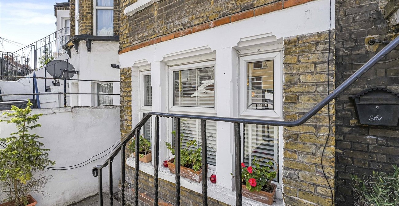 2 bedroom property for sale in Plumstead | Robinson Jackson
