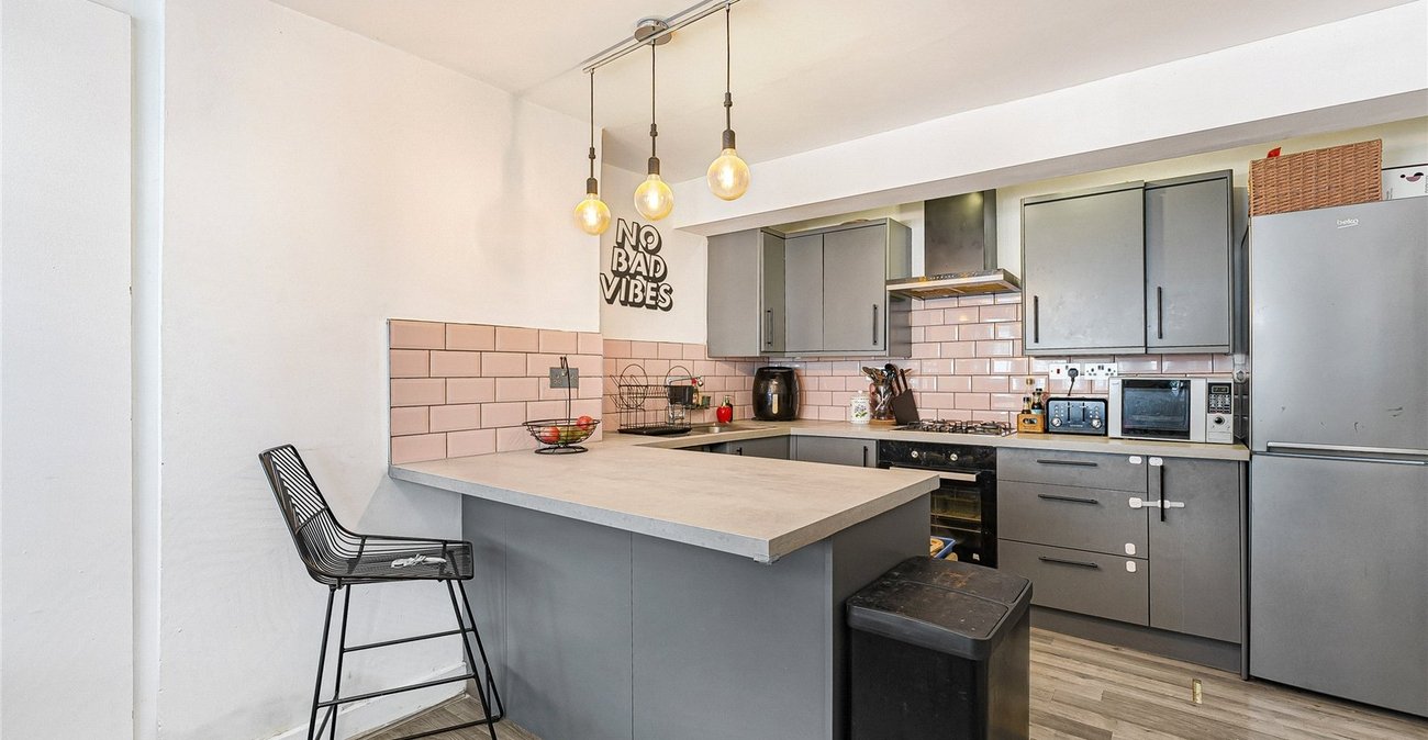 2 bedroom property for sale in Plumstead | Robinson Jackson