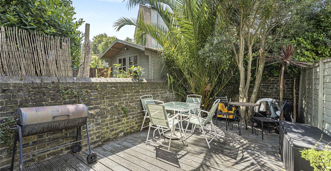 2 bedroom property for sale in Plumstead | Robinson Jackson