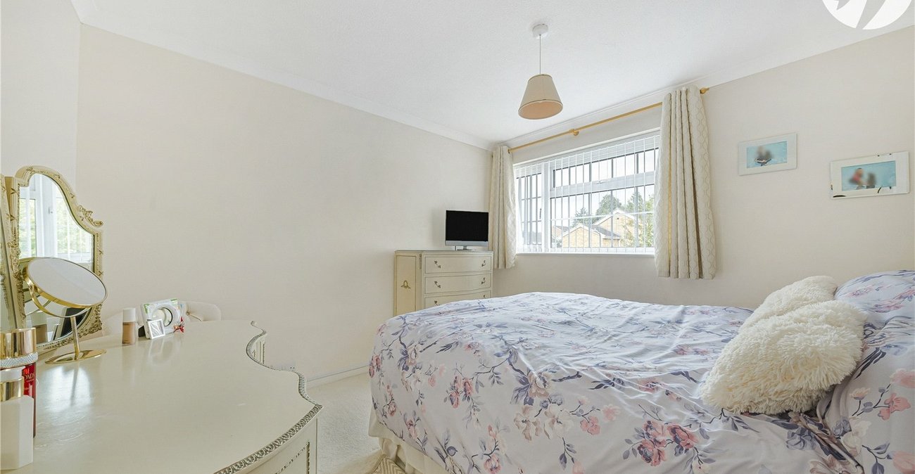 3 bedroom house for sale in Swanley | Robinson Jackson