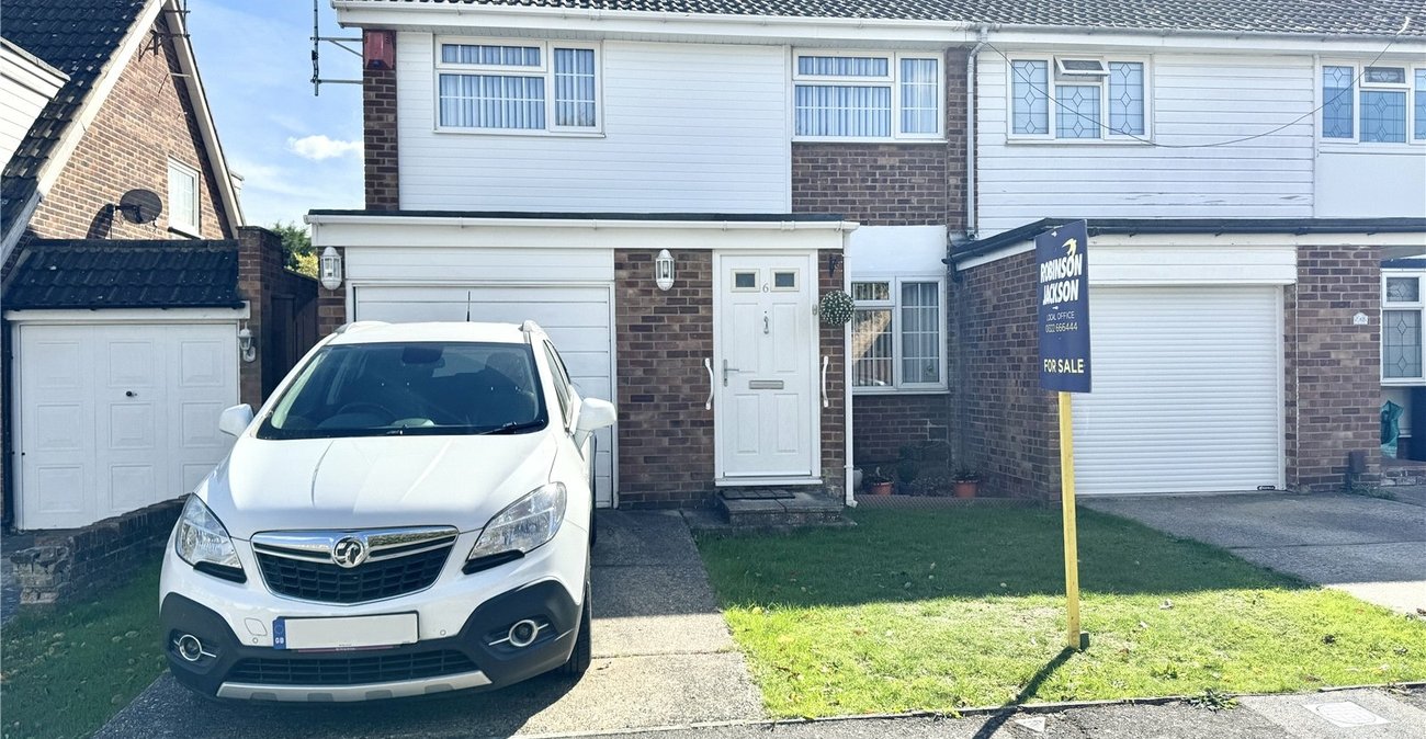 3 bedroom house for sale in Swanley | Robinson Jackson