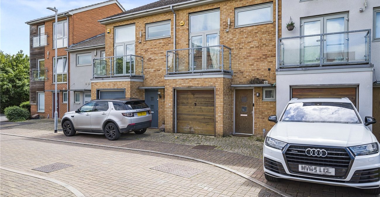 3 bedroom house for sale in Dartford | Robinson Jackson