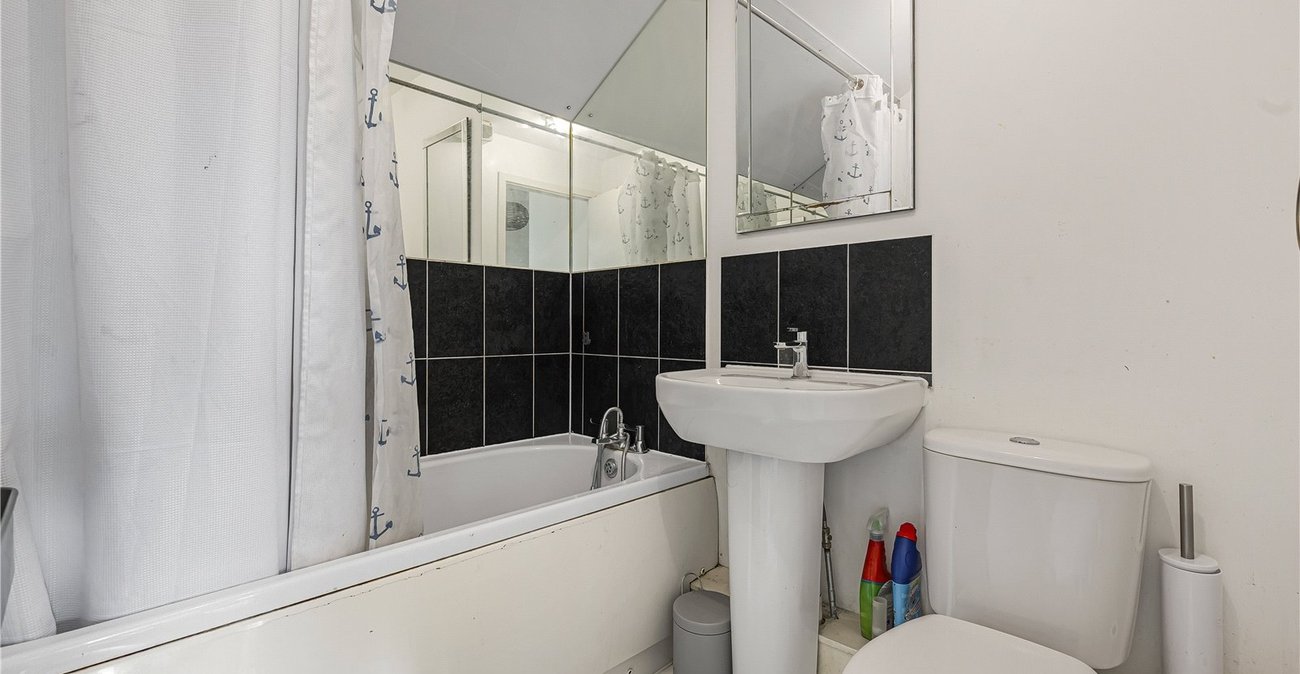 3 bedroom house for sale in Dartford | Robinson Jackson