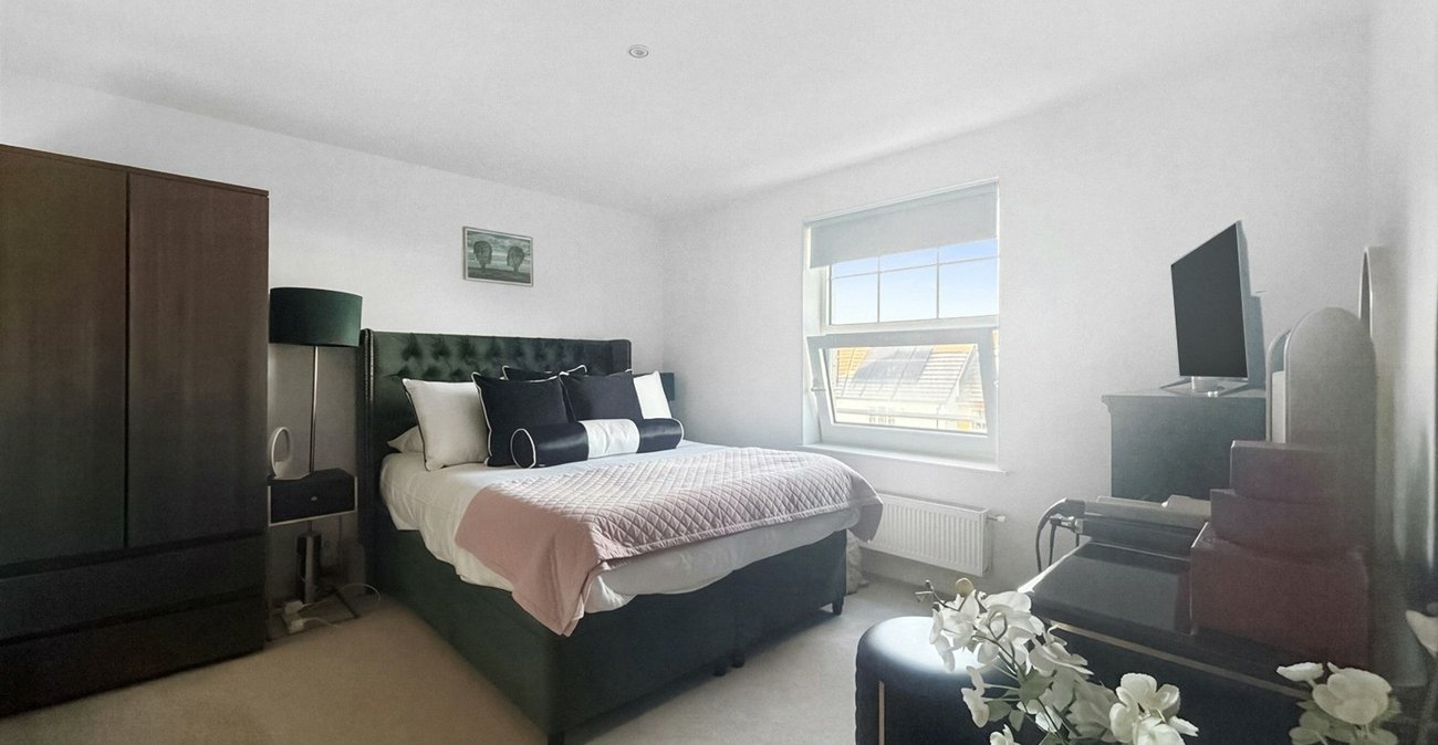 2 bedroom property for sale in Bexley | Robinson Jackson