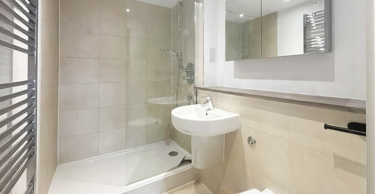2 bedroom property for sale in Bexley | Robinson Jackson