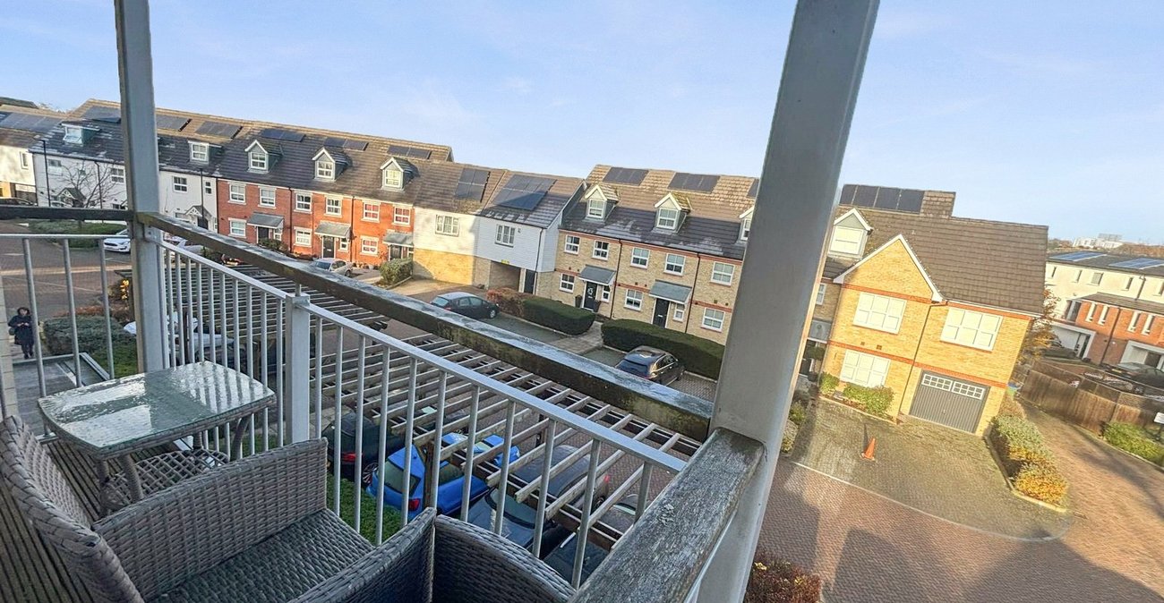 2 bedroom property for sale in Bexley | Robinson Jackson
