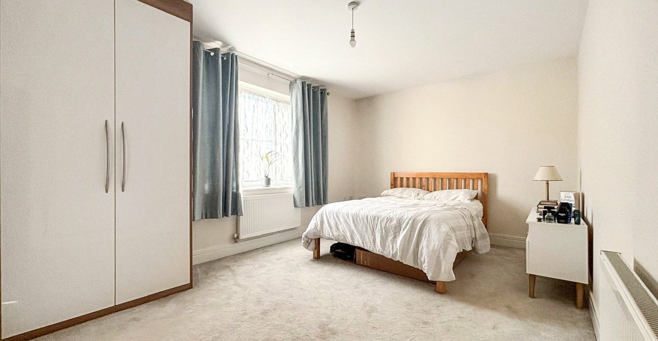 2 bedroom property for sale in Bexley | Robinson Jackson