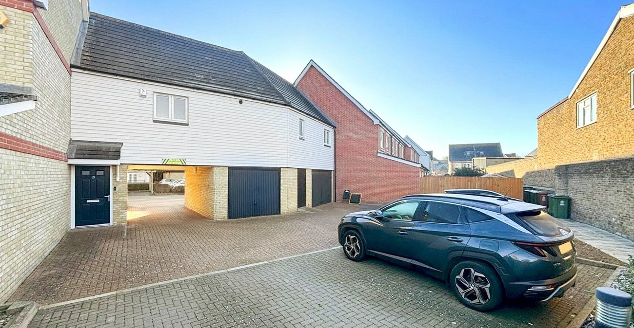 2 bedroom property for sale in Bexley | Robinson Jackson