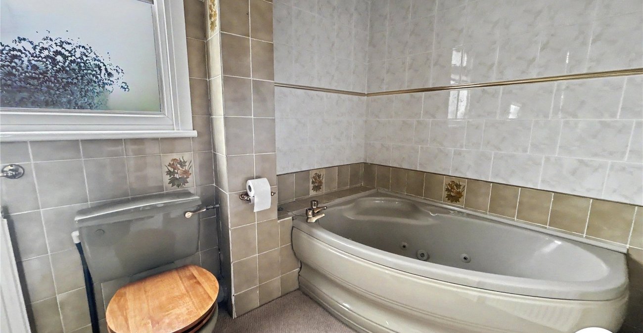 4 bedroom house for sale in Sidcup | Robinson Jackson