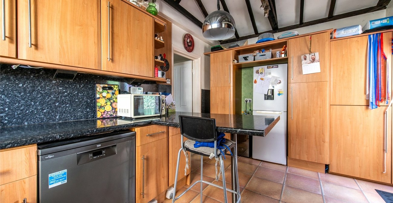 4 bedroom house for sale in Cliffe | Robinson Michael & Jackson