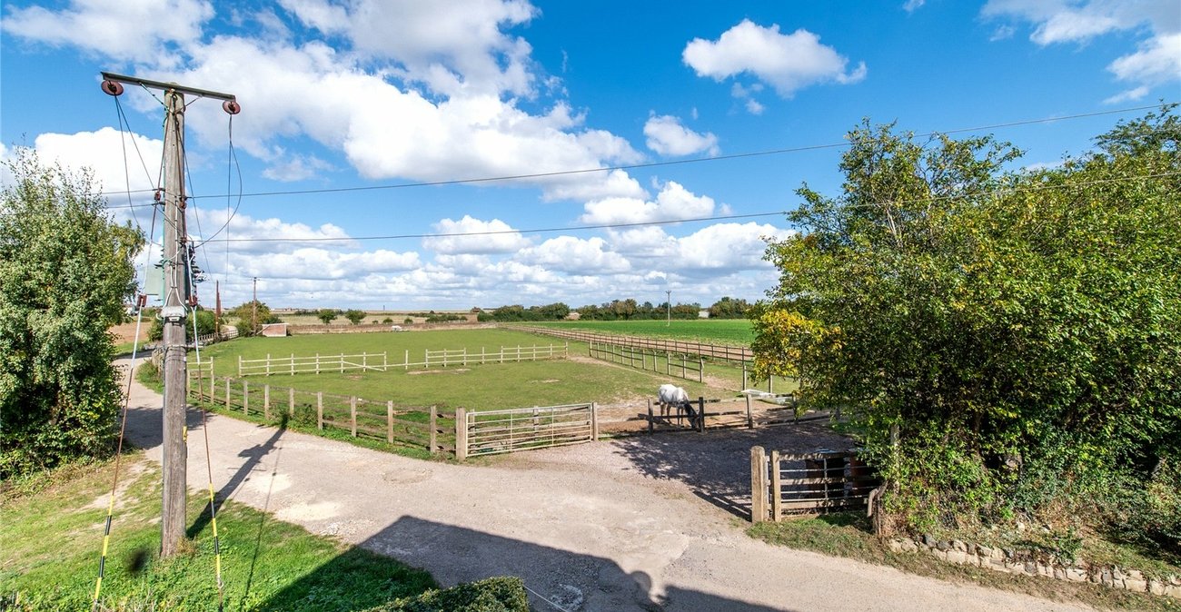 4 bedroom house for sale in Cliffe | Robinson Michael & Jackson