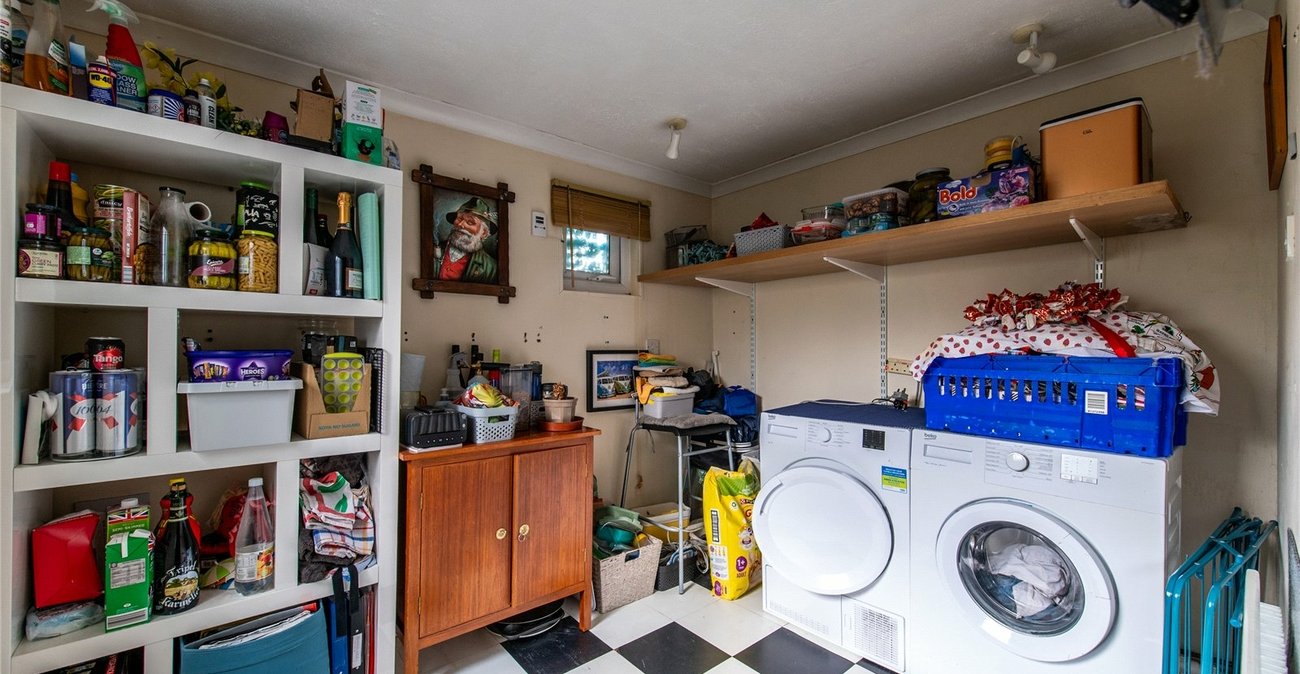 4 bedroom house for sale in Cliffe | Robinson Michael & Jackson