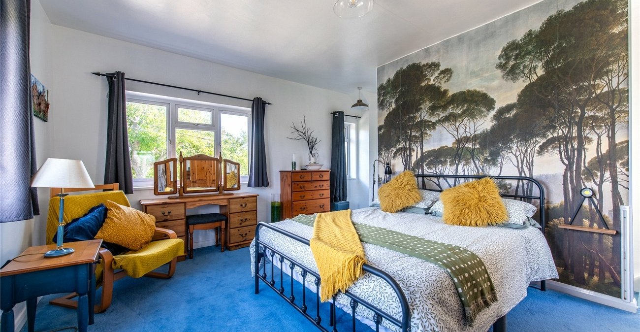 4 bedroom house for sale in Cliffe | Robinson Michael & Jackson