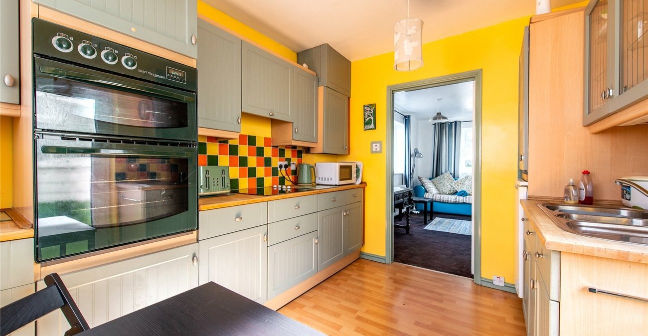 4 bedroom house for sale in Cliffe | Robinson Michael & Jackson