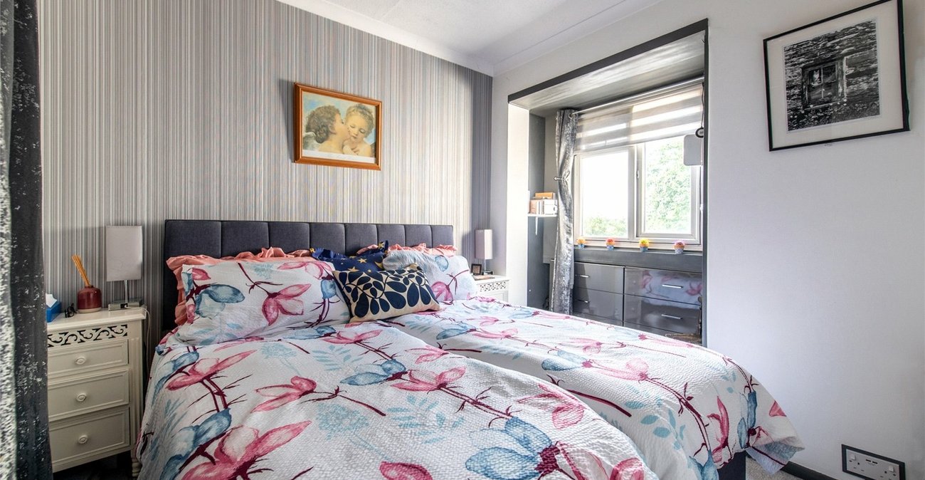 4 bedroom house for sale in Cliffe | Robinson Michael & Jackson