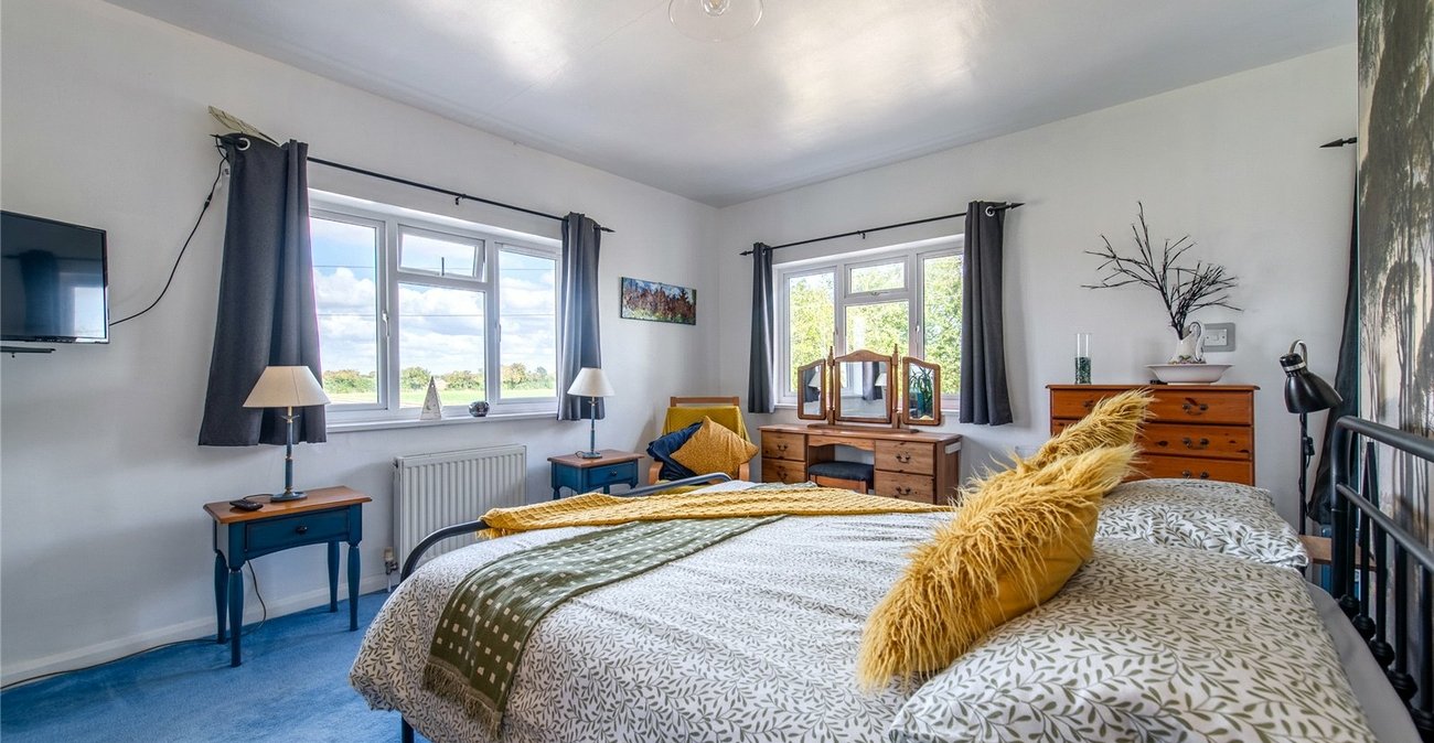 4 bedroom house for sale in Cliffe | Robinson Michael & Jackson