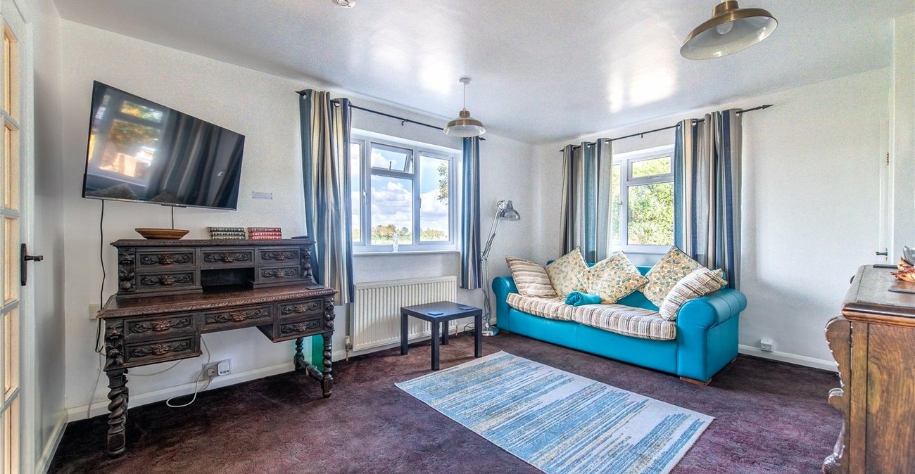 4 bedroom house for sale in Cliffe | Robinson Michael & Jackson