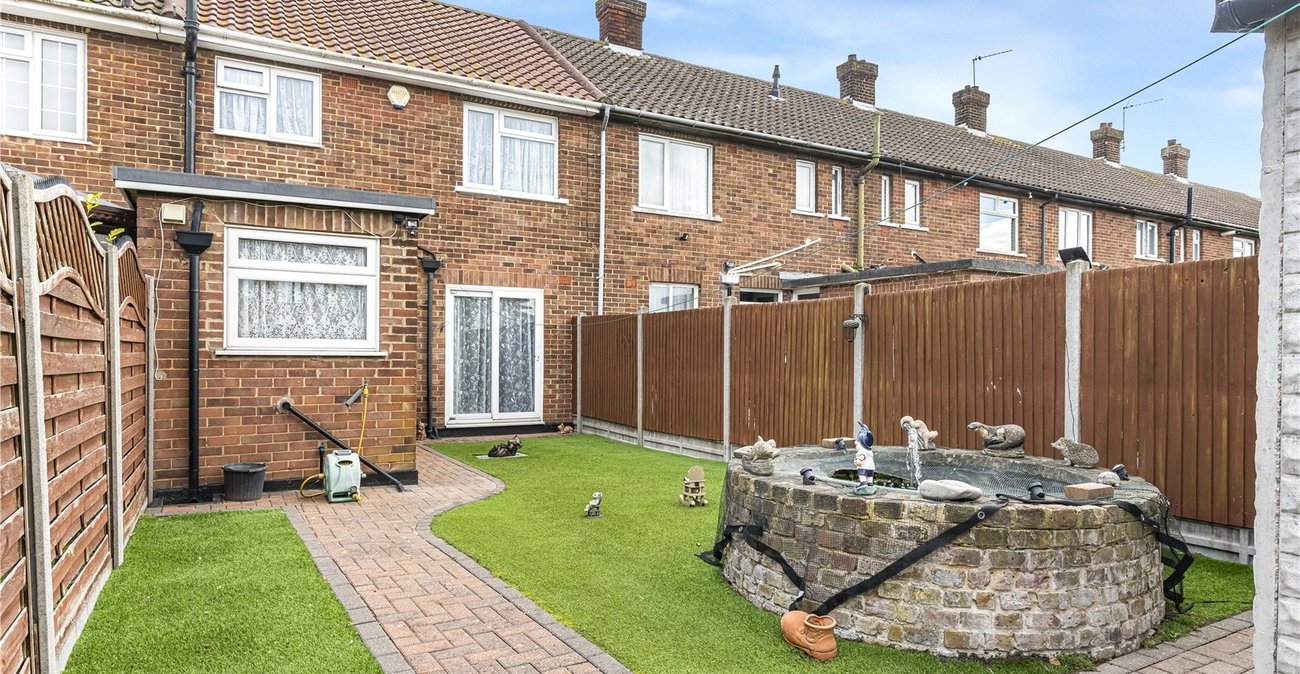 2 bedroom house for sale in Dartford | Robinson Jackson